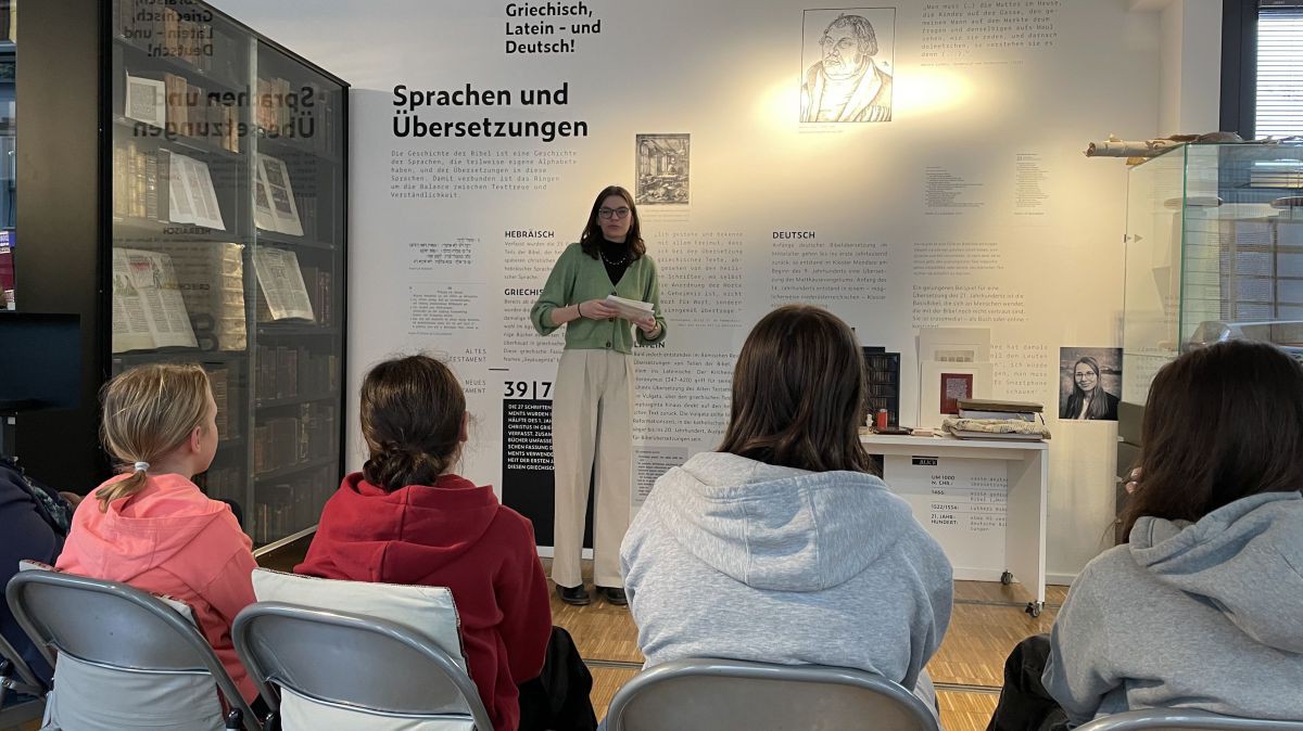 Foto einer Schulklassenführung