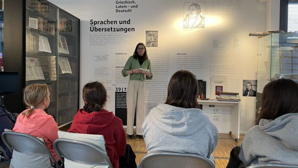 Foto einer Schulklassenführung