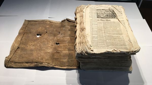 die schwerste Bibel im Bibelzentrum
